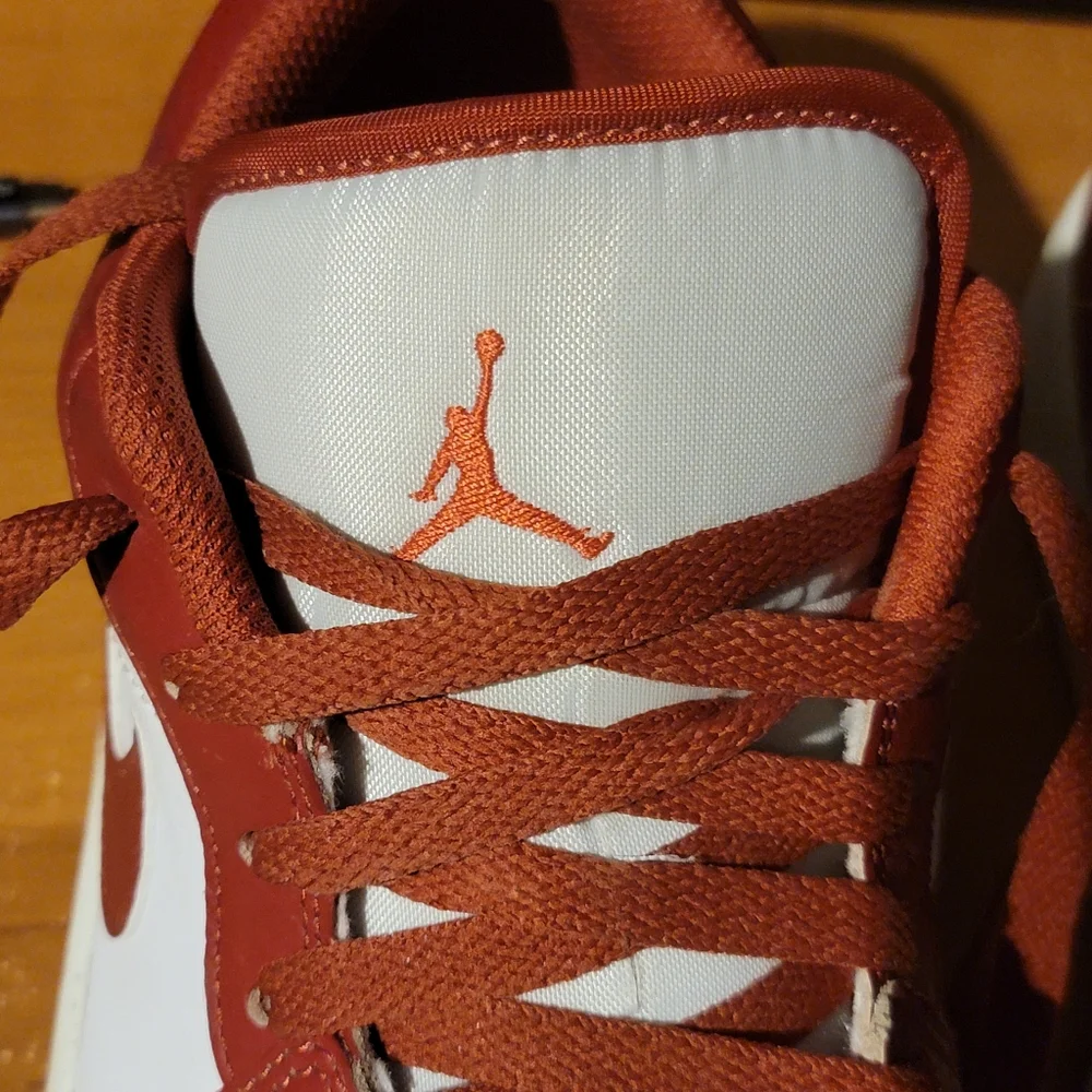 Air Jordan 1 Low SE 'Dune Red' Men's Size 9 FJ3459-160
